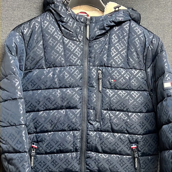 NWT - Tommy Hilfiger Men's Midweight Sherpa Lined Hooded Puffer Jacket - Size S - Picture 7 of 14